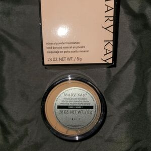 Mary Kay Mineral Powder Foundation